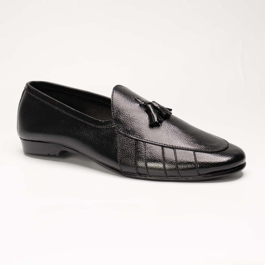 Men’s Black Pure Leather Apron-Toe Tassel Loafers – US 1049